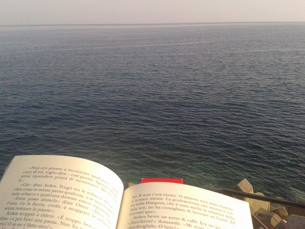 leggere al sole