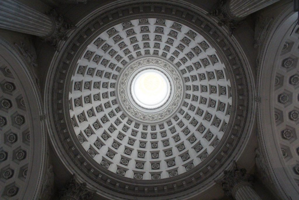 Viaggio nella cupola del duomo di Porto Maurizio